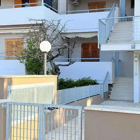 Apartmán M135 - Marcelli, Trilocale Con Portico A 150mt Dal Mare Marcelli
